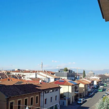 Festina Apartament *