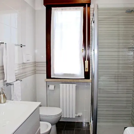 Festina Apartament *